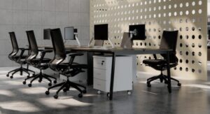 Memilih Office Furniture yang Tepat: Kunci Produktivitas dan Kesehatan Karyawan